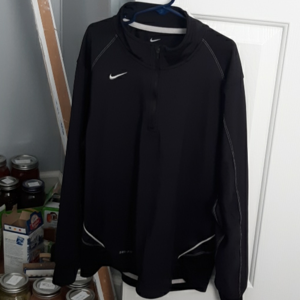Nike dry fit 3/4 zip pull over